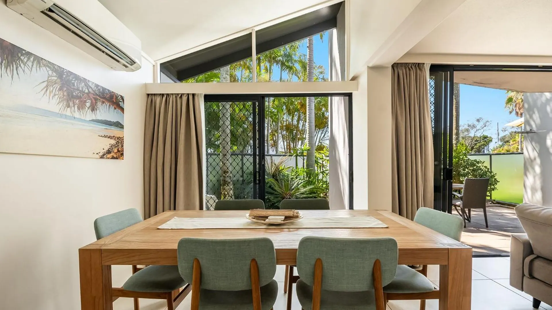 Byron Bay Beachfront Holiday Apartments