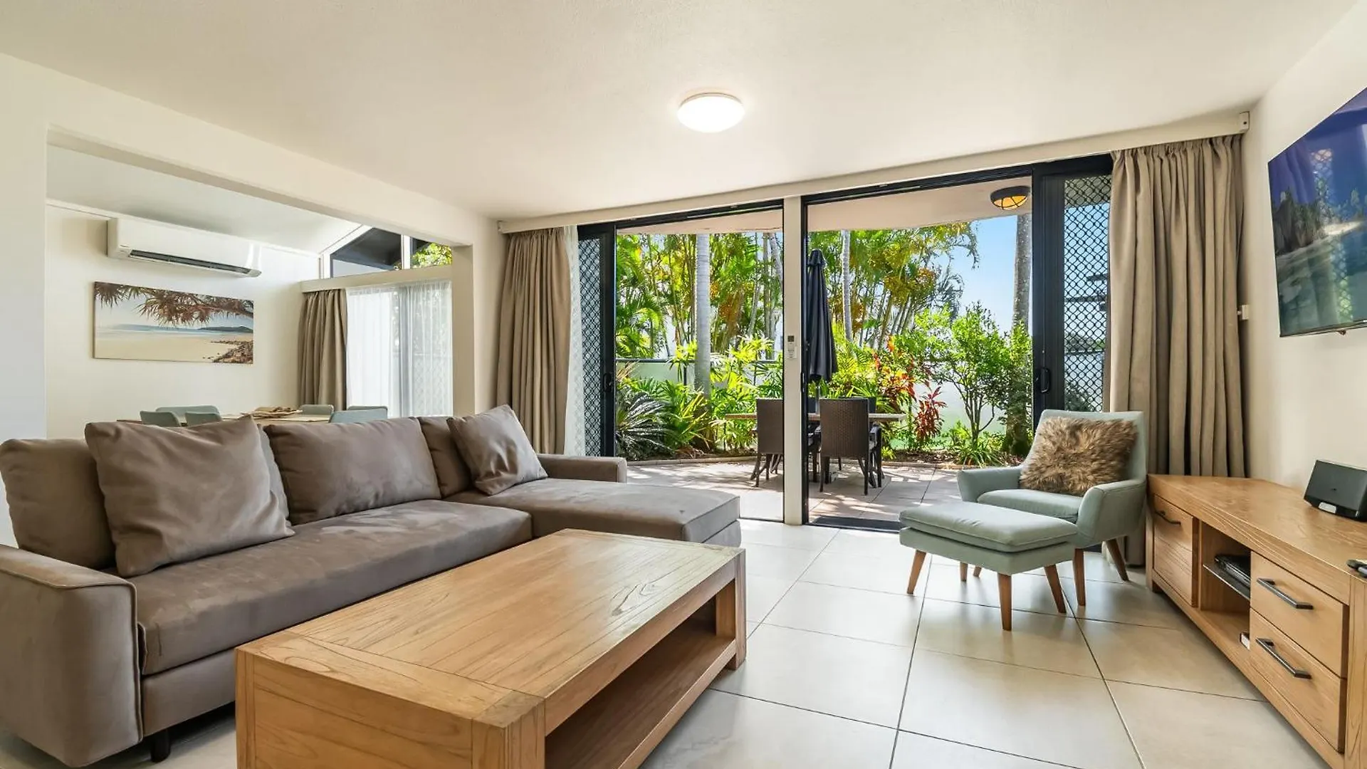 Byron Bay Beachfront Holiday Apartments Byron Bay