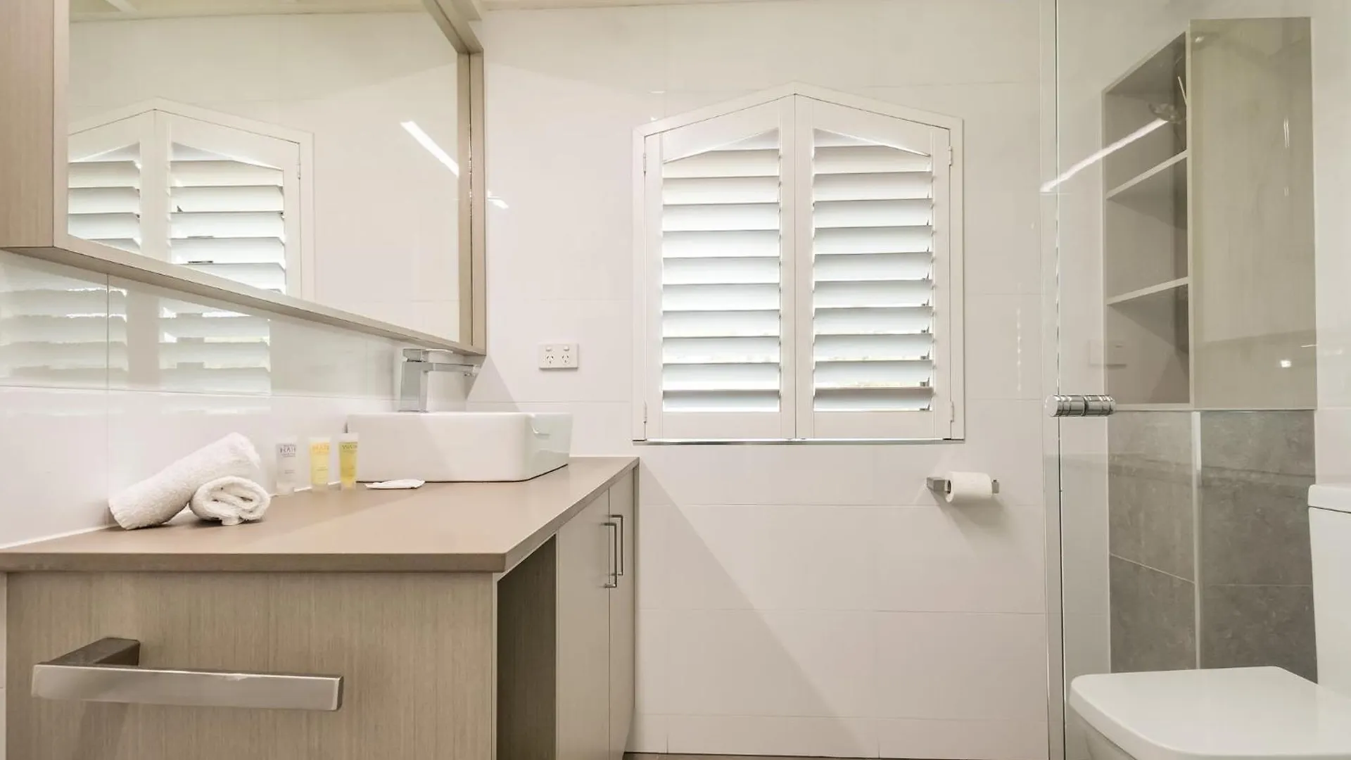 Resort Byron Bay Beachfront Holiday Apartments