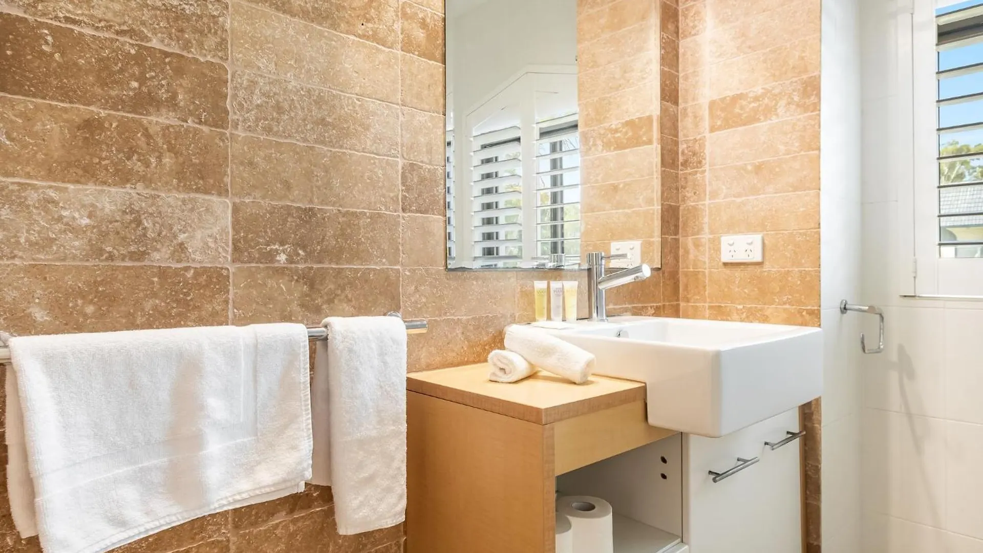Resort Byron Bay Beachfront Holiday Apartments