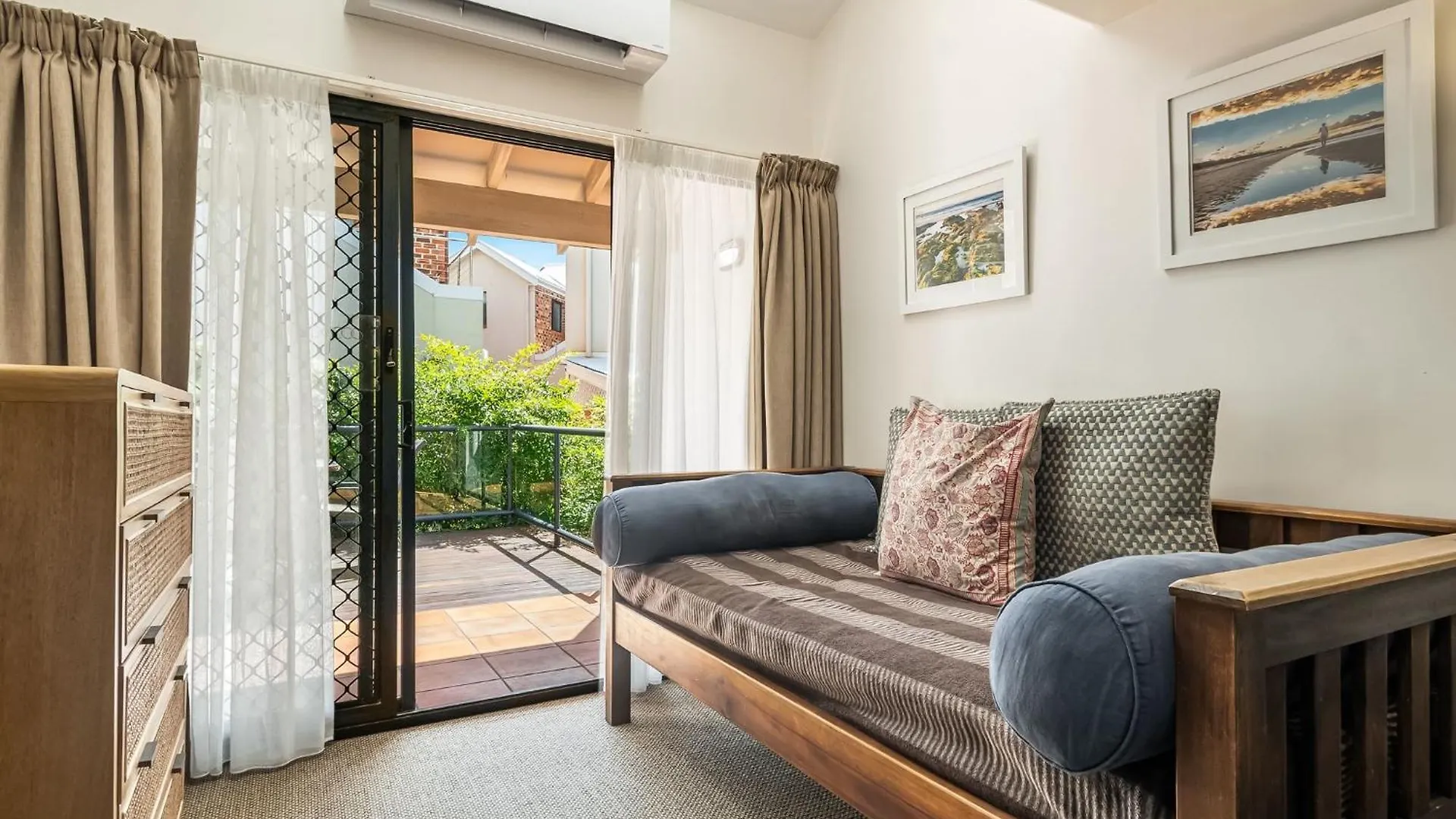 Byron Bay Beachfront Holiday Apartments Australia