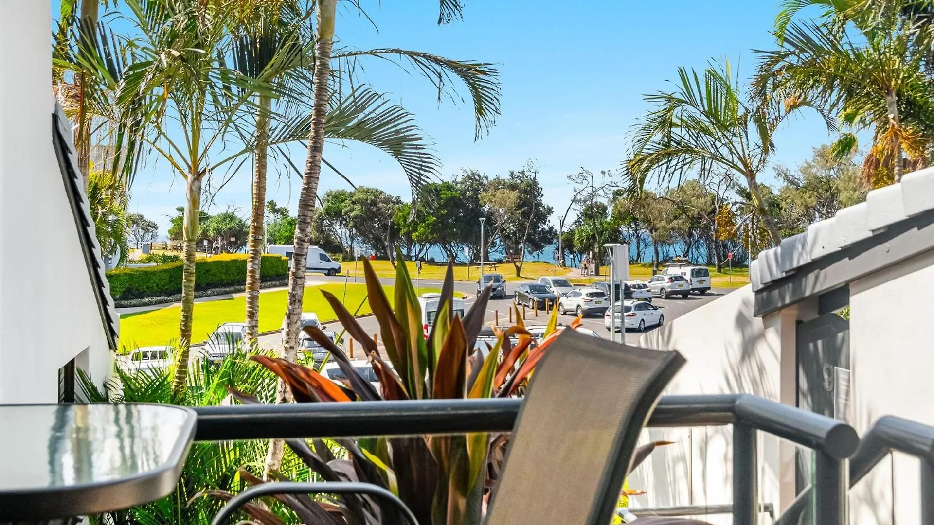 Byron Bay Beachfront Holiday Apartments Resort Byron Bay