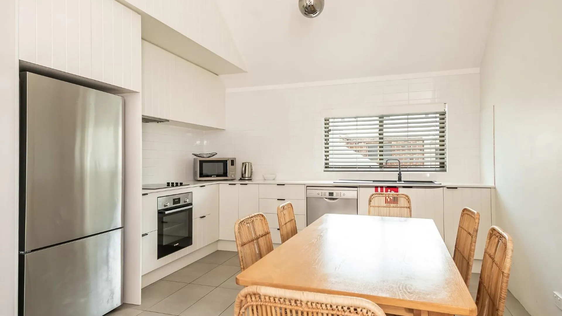Resort Byron Bay Beachfront Holiday Apartments Australia