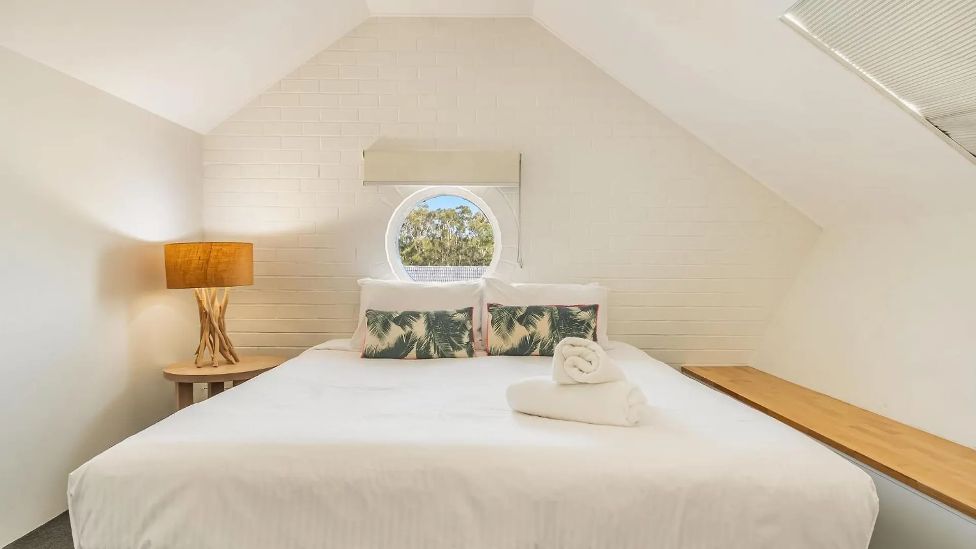 Resort Byron Bay Beachfront Holiday Apartments Australia