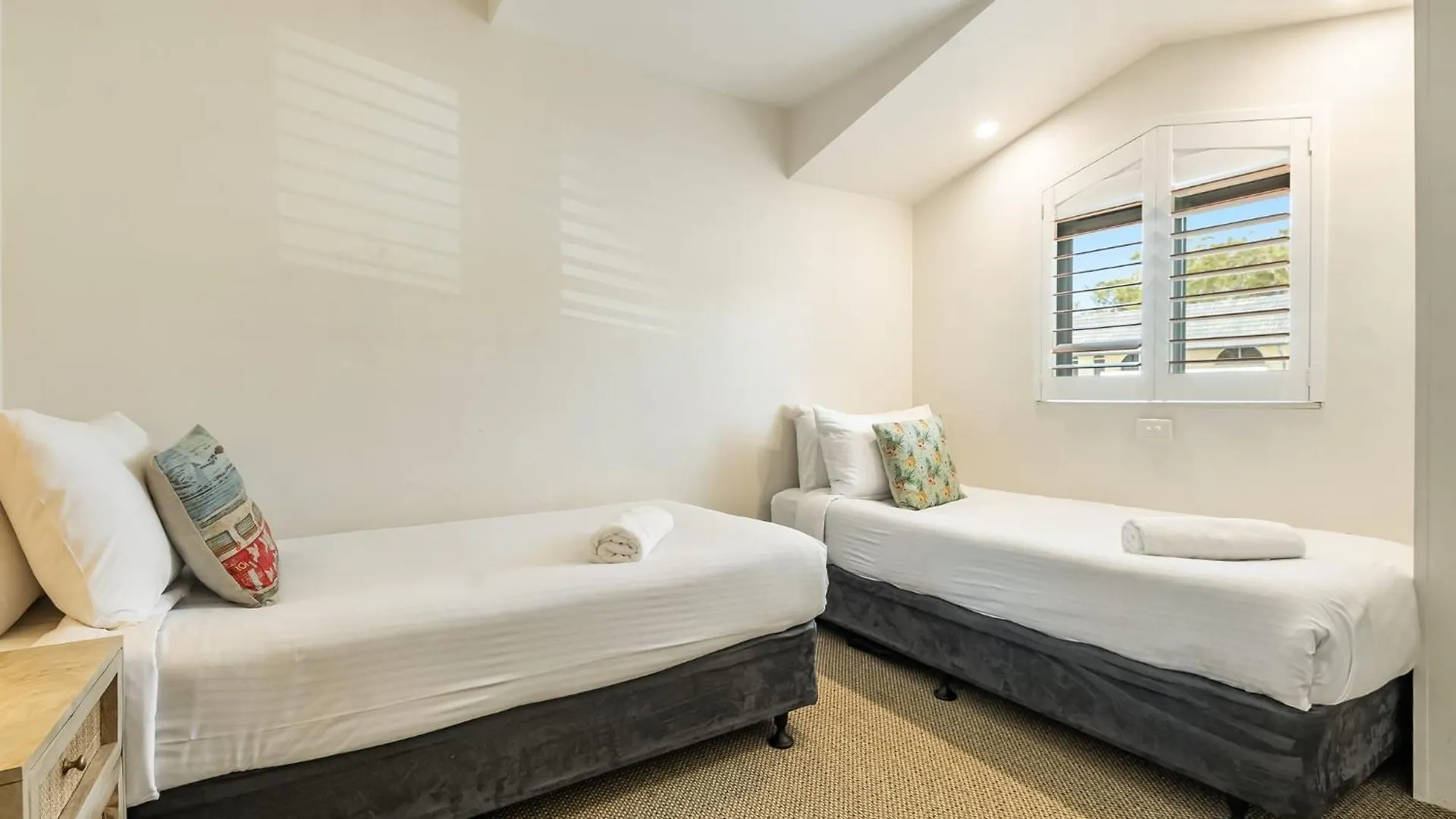 Byron Bay Beachfront Holiday Apartments Australia