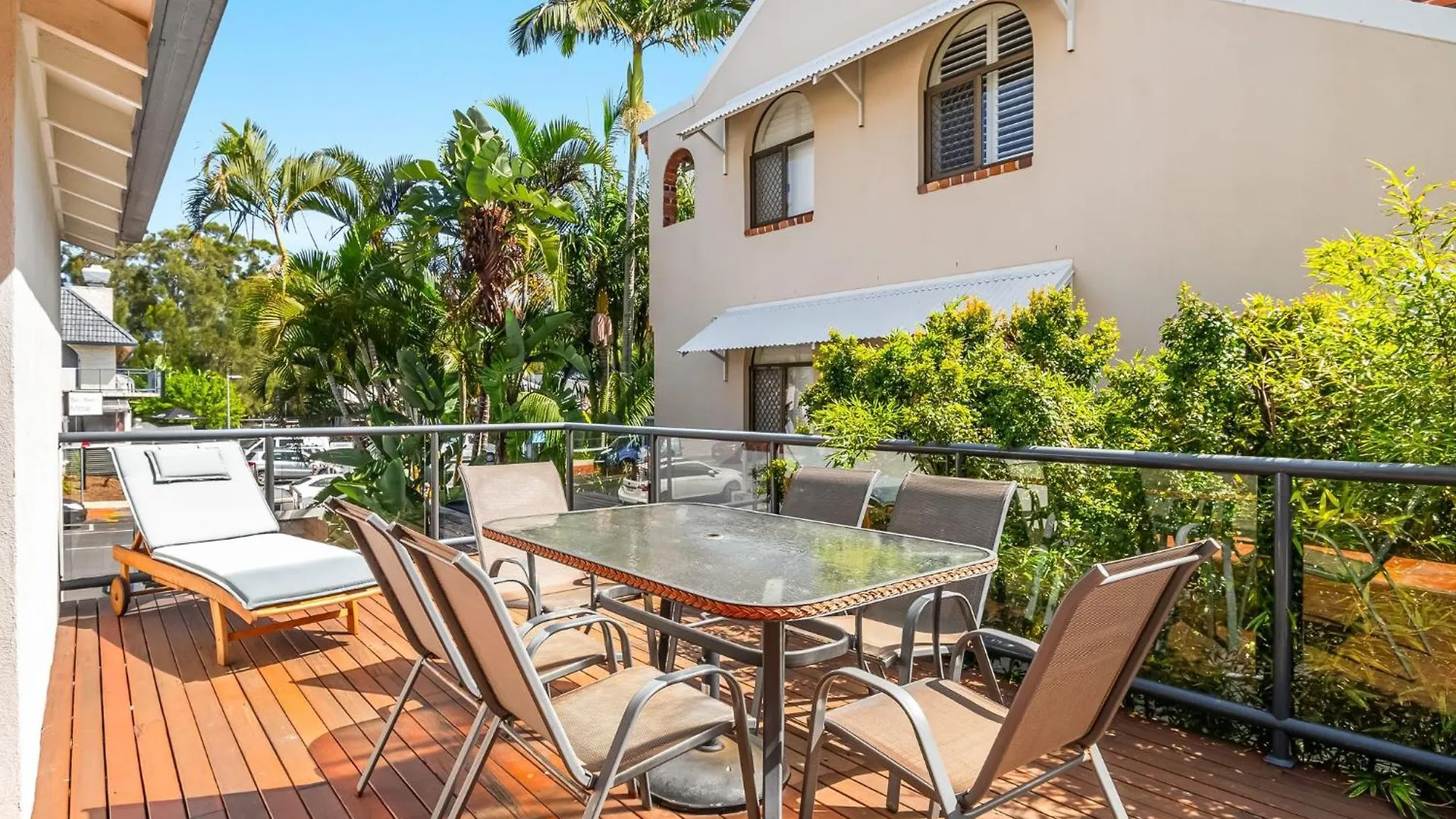 Resort Byron Bay Beachfront Holiday Apartments