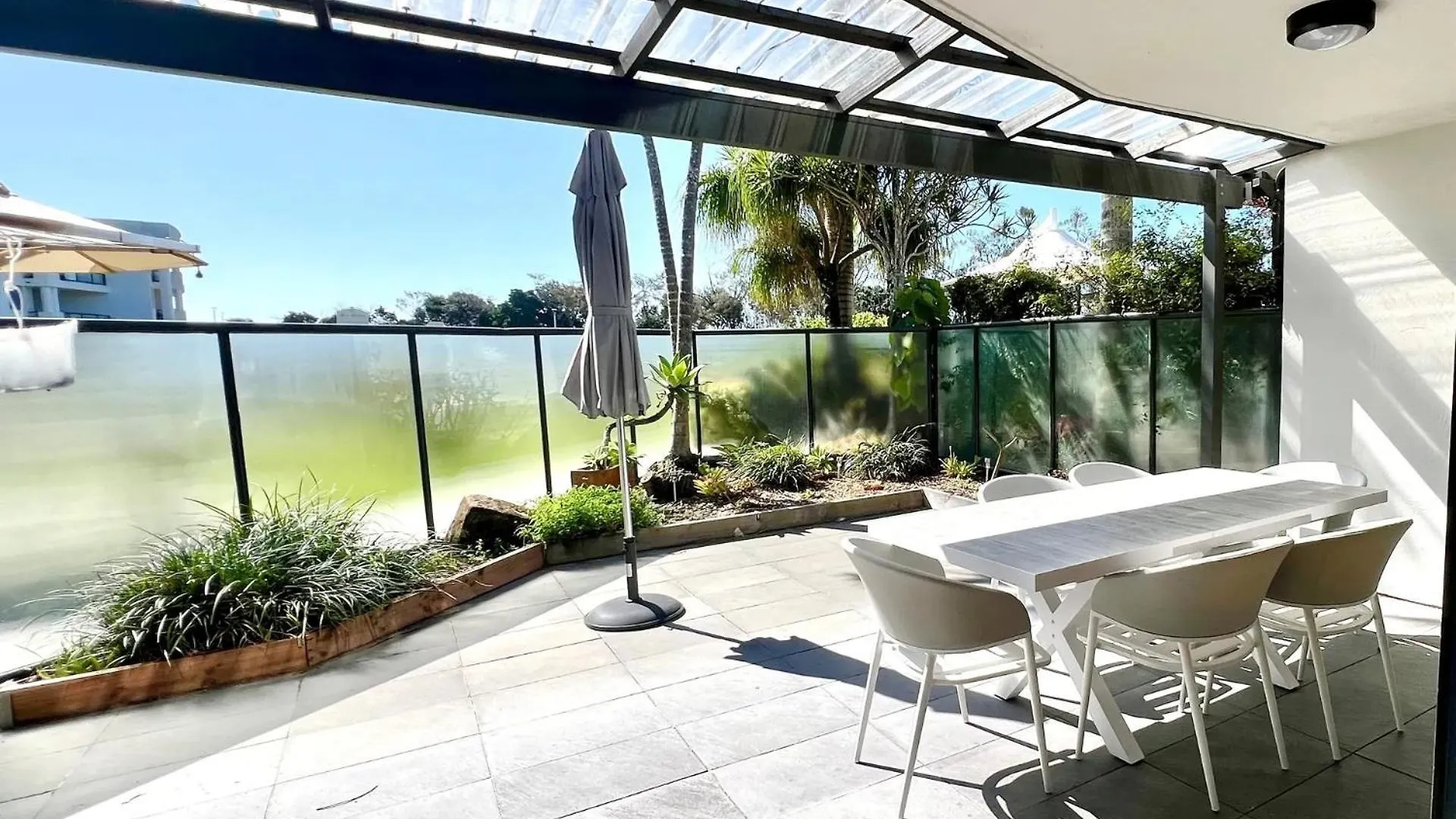 Byron Bay Beachfront Holiday Apartments Resort