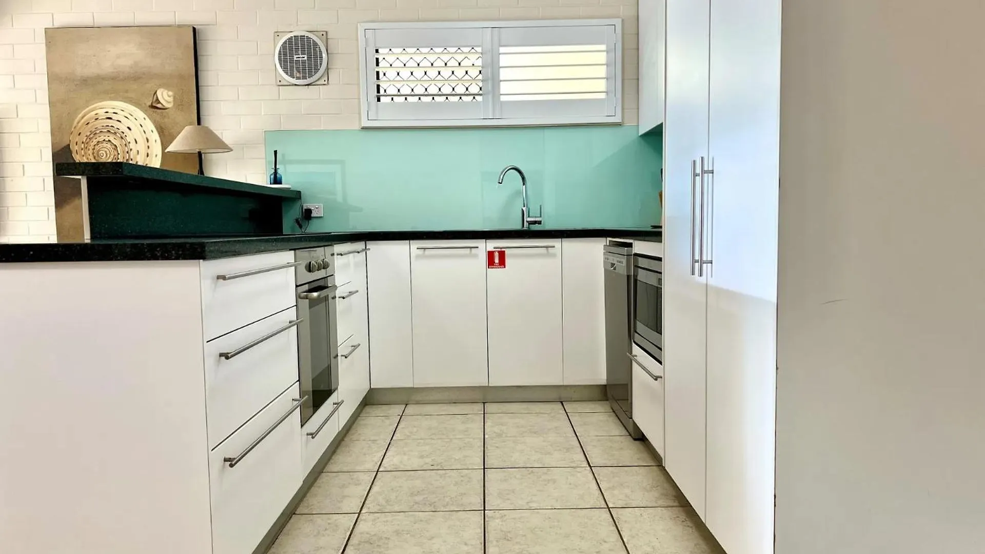 Resort Byron Bay Beachfront Holiday Apartments